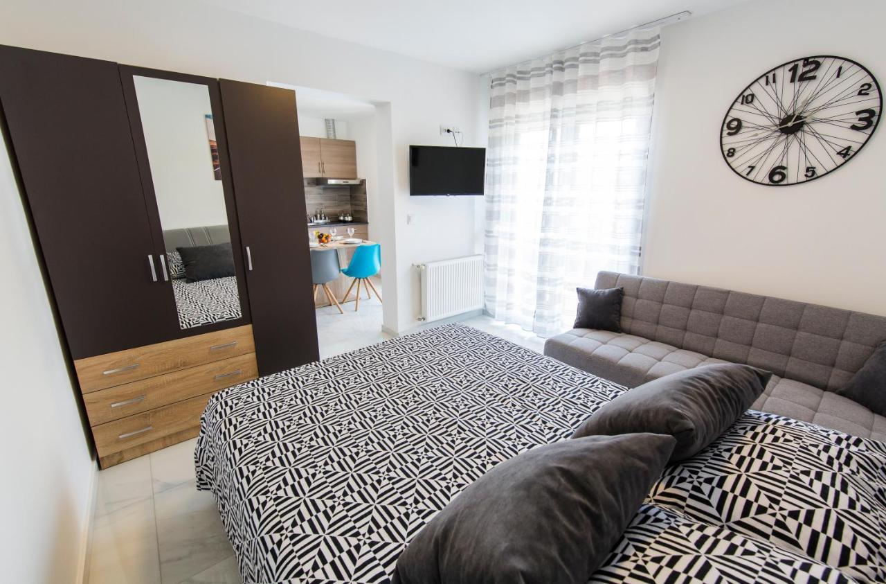 Mabele Apartman Pag Town